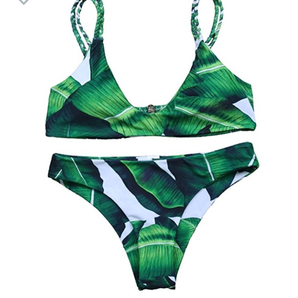 ✨Mooskini Palm bikini set size medium